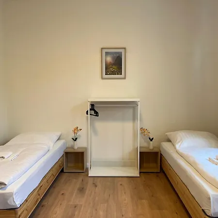T&k - 3 Schlafzimmer - Ruhige Lage - Ohne Durchgang * Ντούισμπουργκ